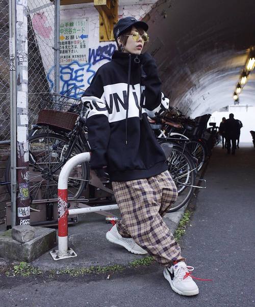 AFYF（エーエフワイエフ）の「AFYF 2018AW裏起毛 1/2ZIP  ST COLLAR F（スウェット・レディース・ホワイト×ブラック/ブラック×ホワイト/ゴールド系その他・FREE）」の16枚目の写真