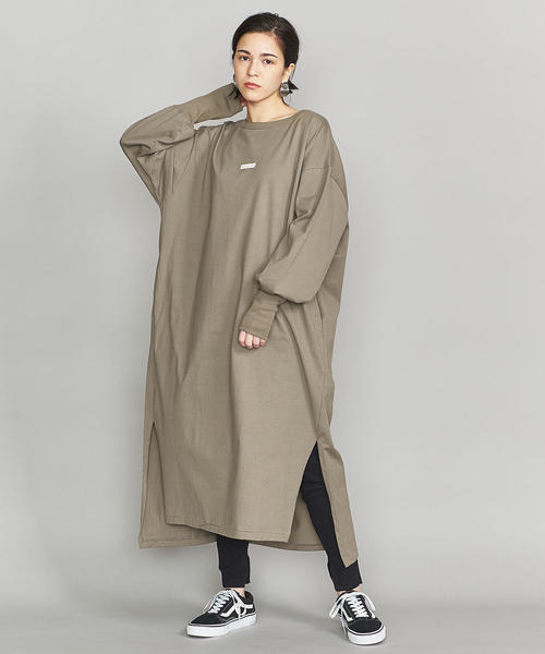 AMERICANA（アメリカーナ）の「【別注】＜Americana（アメリカーナ）＞ボリュームスリーブワンピース（ワンピース・レディース・ブラック/オリーブ・FREE）」の2枚目の写真