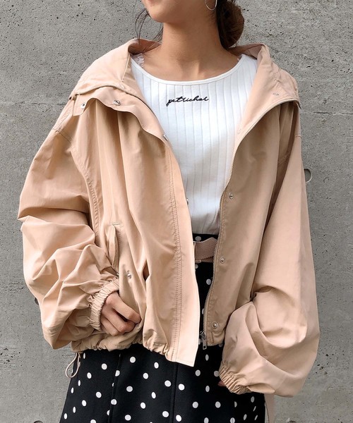 one after another NICE CLAUP（ワンアフターアナザーナイスクラップ）の「ボリューム袖マウンテンパーカー（マウンテンパーカー・レディース・アイボリー/ブラック/ベージュ/ピンク系その他・FREE）」の3枚目の写真