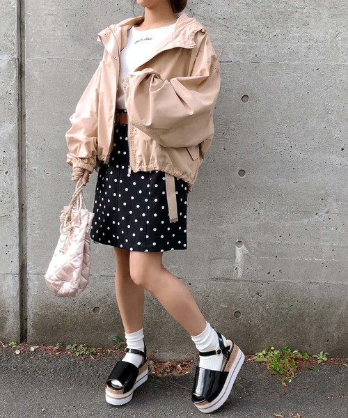 one after another NICE CLAUP（ワンアフターアナザーナイスクラップ）の「ボリューム袖マウンテンパーカー（マウンテンパーカー・レディース・アイボリー/ブラック/ベージュ/ピンク系その他・FREE）」の11枚目の写真