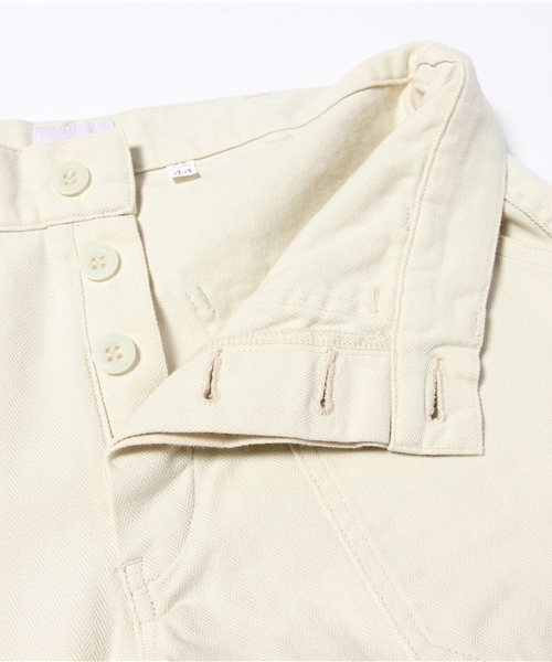 BEAMS（ビームス）の「○KEMPEL×BEAMS / 別注 ヘリンボーン パンツ（その他パンツ・メンズ・オフホワイト・44/48/46）」の8枚目の写真