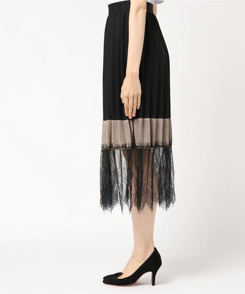 Libby&Rose(リビーアンドローズ)の「裾レースプリーツロングスカート(スカート・レディース・チャコールグレー/ブラック/ブラウン・FREE)」の4枚目の写真