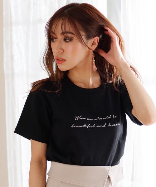 LIPSERVICE(リップサービス)の「embroideryメッセージロゴT(Tシャツ/カットソー・レディース・ホワイト/ブラック/ピンクベージュ・FREE)」の3枚目の写真