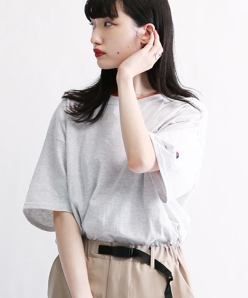 Champion（チャンピオン）の「Champion / チャンピオン ベーシック オーバーサイズ 半袖 クルーネック ワッペン ロゴ 無地 Tシャツ（Tシャツ/カットソー・メンズ・ブラック/グレー/アッシュグレー/チャコールグレー/ホワイト/ダークグリーン/ネイビー/マルーン/ロイヤルブルー/パープル/レッド/オレンジ/ゴールド・SMALL/MEDIUM/LARGE/X-LARGE/XX-LARGE/XXX-LARGE）」の4枚目の写真