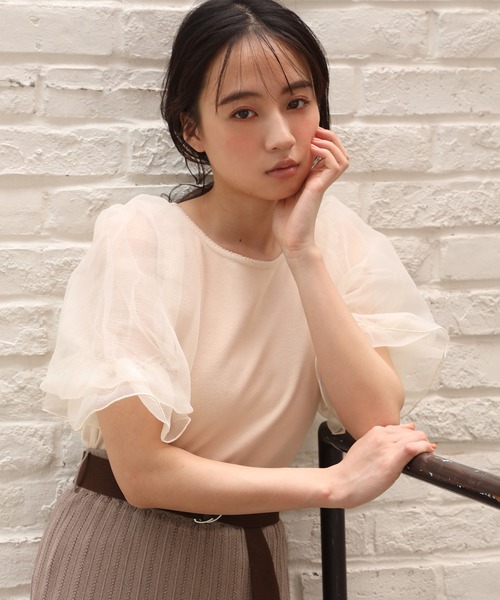 one after another NICE CLAUP（ワンアフターアナザーナイスクラップ）の「袖コンシャスドッキングプルオーバー（Tシャツ/カットソー・レディース・ブラック/ベージュ/オフホワイト・FREE）」の3枚目の写真