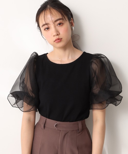 one after another NICE CLAUP（ワンアフターアナザーナイスクラップ）の「袖コンシャスドッキングプルオーバー（Tシャツ/カットソー・レディース・ブラック/ベージュ/オフホワイト・FREE）」の2枚目の写真