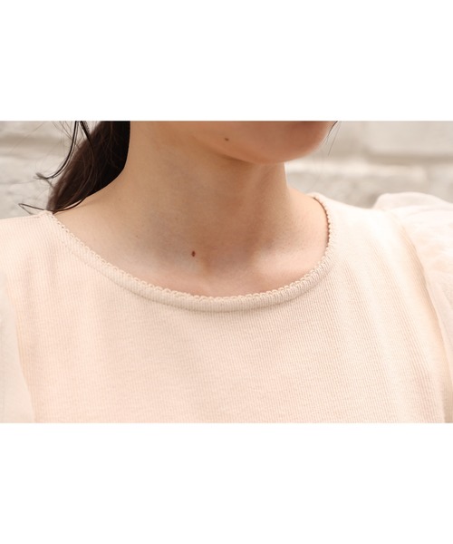 one after another NICE CLAUP（ワンアフターアナザーナイスクラップ）の「袖コンシャスドッキングプルオーバー（Tシャツ/カットソー・レディース・ブラック/ベージュ/オフホワイト・FREE）」の22枚目の写真