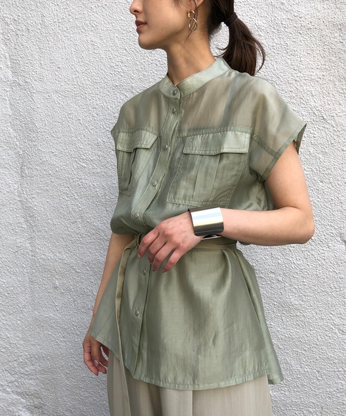 &g'aime(アンジェム)の「【&g'aime】サテンシアーシャツ(シャツ/ブラウス・レディース・ブラック/グレイッシュベージュ/ライトグリーン・FREE)」の11枚目の写真
