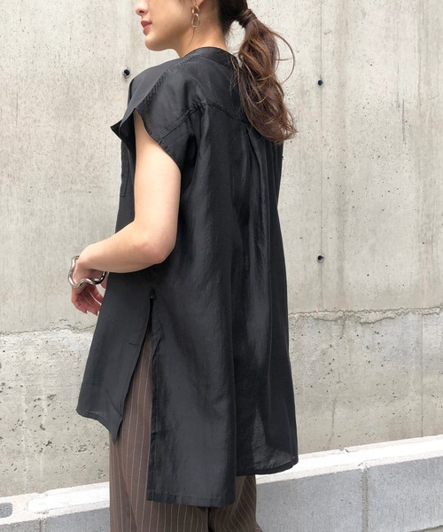 &g'aime(アンジェム)の「【&g'aime】サテンシアーシャツ(シャツ/ブラウス・レディース・ブラック/グレイッシュベージュ/ライトグリーン・FREE)」の22枚目の写真