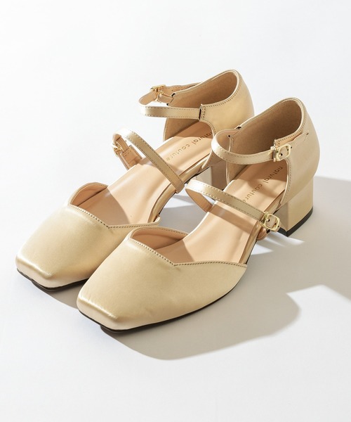 natural couture(ナチュラルクチュール)の「ダブルストラップパンプス(パンプス・レディース・ブラウン/イエロー/パイソン/ブラック・MEDIUM/LARGE)」の4枚目の写真