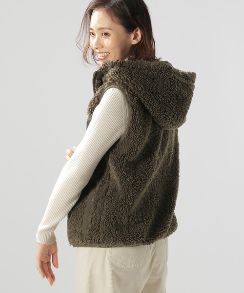 BAYFLOW（ベイフロー）の「フードツキボアベスト（ダウンベスト・レディース・ベージュ/カーキ・MEDIUM/SMALL）」の7枚目の写真