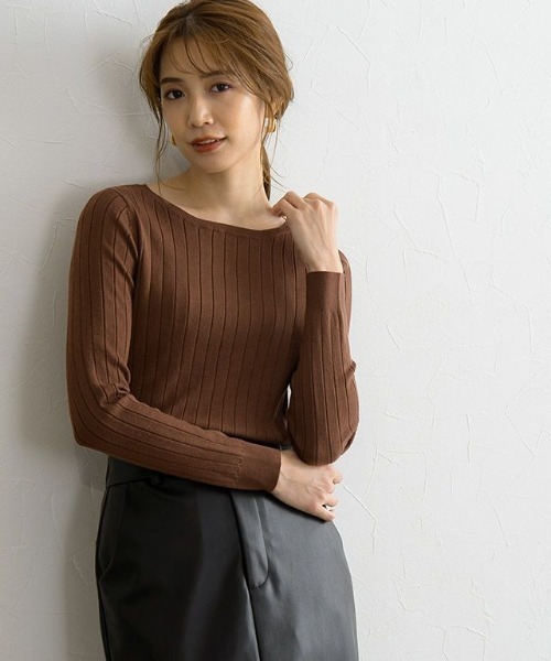 Pierrot(ピエロ)の「UV&シルクタッチ2type長袖リブニット(ニット/セーター・レディース・ブラック/ダークブラウン/ネイビー/グレー/オフホワイト/ピンク/ブルー/ホワイト系その他/ブラック系その他/グレー系その他/ブラウン系その他/ベージュ系その他/ピンク系その他/ライトベージュ/ブルーパープル/ブラウン/ブラウン系その他2/パープル系2/グリーン系その他/グリーン系その他2/パープル系/グリーン系/ミント・LL/L/M)」の11枚目の写真