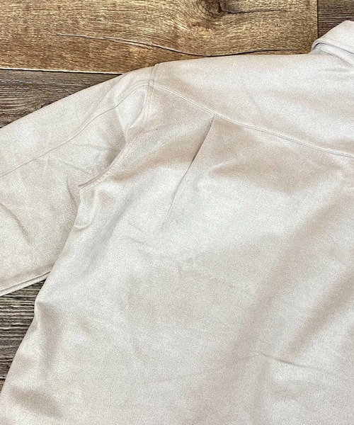 Beno(ビーノ)の「ストレッチ カットスエード ワイドシルエット CPOシャツ(シャツ/ブラウス・メンズ・ベージュ/グレイッシュベージュ/ライトオリーブ/ライトブルー/ラベンダー・M/L)」の12枚目の写真