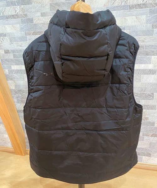 DIESEL（ディーゼル）の「2way リフレクターバックロゴ 中綿ベスト「W-SUN-REV」（ダウンベスト・メンズ・ブラック・L）」の5枚目の写真