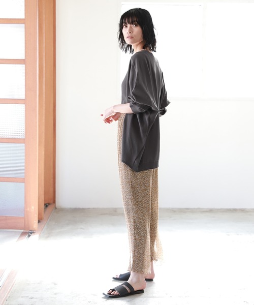 LAKOLE（ラコレ）の「12Gコンパクトコットンタンクトップ / LAKOLE（タンクトップ・レディース・桜/ブラウン系その他/チャコール/カーキ・SMALL/MEDIUM）」の15枚目の写真