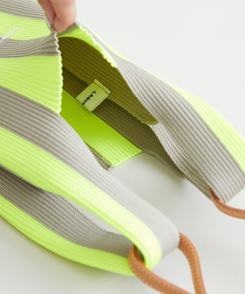 STUDIOUS SELECT（ステュディオスセレクト）の「【LASTFRAME (ラストフレーム)】ストライプマーケットバッグスモール /L21201（ショルダーバッグ・レディース・ブラック/イエロー/グリーン・FREE）」の9枚目の写真