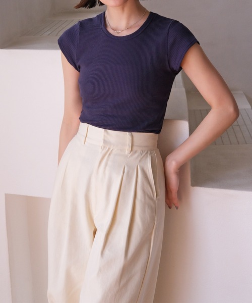 AKTE（アクテ）の「コンパクトリブTシャツ（Tシャツ/カットソー・レディース・ホワイト/ブラック/パープル/ネイビー・FREE）」の3枚目の写真