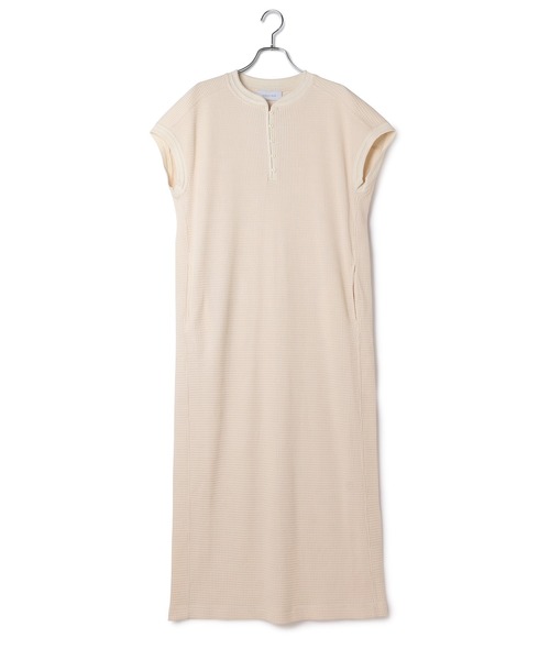 ADAM ET ROPE'（アダムエロペ）の「＜洗える＞サーマルスリーブレスワンピース（ワンピース・レディース・ブラック/キナリ・FREE）」の5枚目の写真