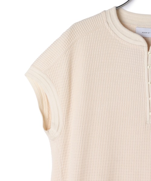 ADAM ET ROPE'（アダムエロペ）の「＜洗える＞サーマルスリーブレスワンピース（ワンピース・レディース・ブラック/キナリ・FREE）」の14枚目の写真