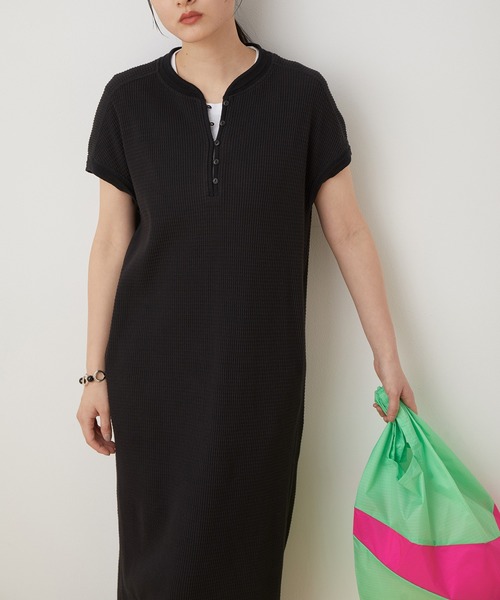 ADAM ET ROPE'（アダムエロペ）の「＜洗える＞サーマルスリーブレスワンピース（ワンピース・レディース・ブラック/キナリ・FREE）」の6枚目の写真