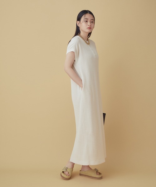 ADAM ET ROPE'（アダムエロペ）の「＜洗える＞サーマルスリーブレスワンピース（ワンピース・レディース・ブラック/キナリ・FREE）」の10枚目の写真