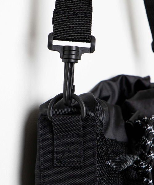 WEGO（ウィゴー）の「WEGO/メッシュ巾着ショルダー（ショルダーバッグ・レディース・ホワイト/ブラック・FREE）」の3枚目の写真