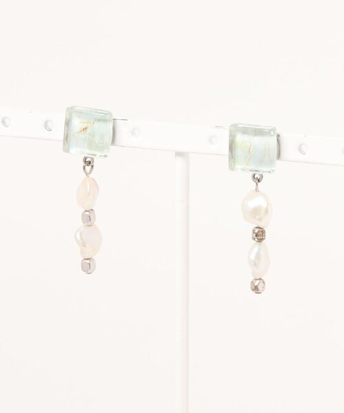 tone(トーン)の「【joesstyle】*Glass Pierce* ストーンペイントと淡水パールピアス(MA)(ピアス(両耳用)・レディース・ブルー・FREE)」の1枚目の写真