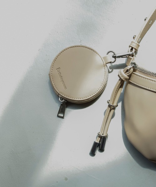 Birthday room（バースデイルーム）の「ポーチ付きボディバッグ（ボディバッグ/ウエストポーチ・レディース・ブラック/ベージュ・FREE）」の5枚目の写真