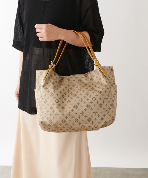 russet（ラシット）の「バックルハンドルトートバッグL(CE-878