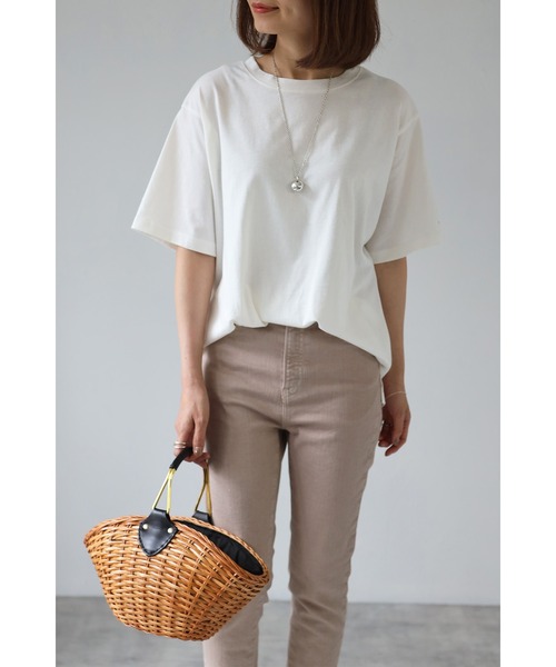 Bonjour Sagan(ボンジュールサガン)の「【2021新作 Pre Autumn】オリジナル袖刺繍T(Tシャツ/カットソー・レディース・ホワイト/グレー・FREE)」の2枚目の写真