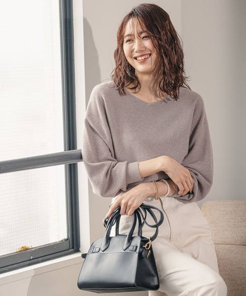 GLOBAL WORK（グローバルワーク）の「トリプルイージーニットプルオーバー/942802（ニット/セーター・レディース・グレー/オフホワイト/アイボリー/ワインレッド/その他/モカ/ライトベージュ/ラベンダー/その他1・SMALL/MEDIUM/LARGE）」の4枚目の写真