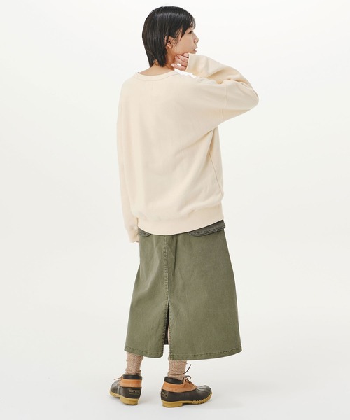 KRIFF MAYER Lady's Collection(クリフメイヤーレディースコレクション)の「裏起毛ゆるスウェット(ロゴ)(スウェット・レディース・ネイビー/ナチュラル/グレー/カラフル/ベージュ/その他5/チャコール/グリーン/レンガ・MEDIUM/LARGE)」の17枚目の写真