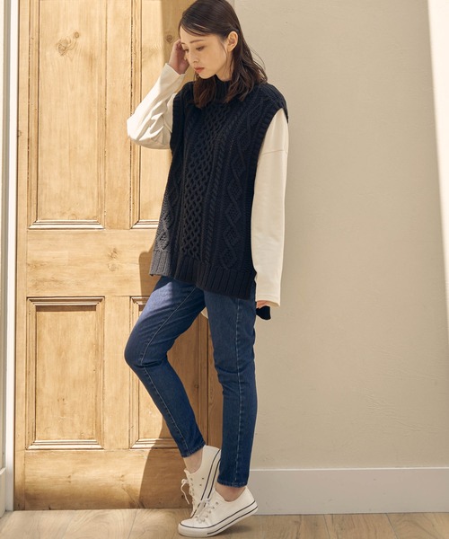 ikka(イッカ)の「イージーストレッチデニムスキニーパンツ(デニムパンツ・レディース・ブラック/ネイビー/ブルー・M/L)」の14枚目の写真