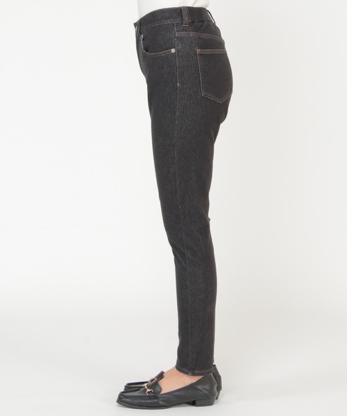 ikka(イッカ)の「イージーストレッチデニムスキニーパンツ(デニムパンツ・レディース・ブラック/ネイビー/ブルー・M/L)」の18枚目の写真