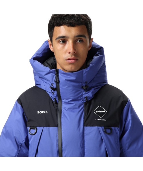 F.C.Real Bristol(エフシーレアルブリストル)の「DOWN BENCH PARKA(ダウンジャケット/コート・メンズ・ブルー/カーキ/レッド/ブラック・LARGE/X-LARGE/SMALL/MEDIUM)」の9枚目の写真