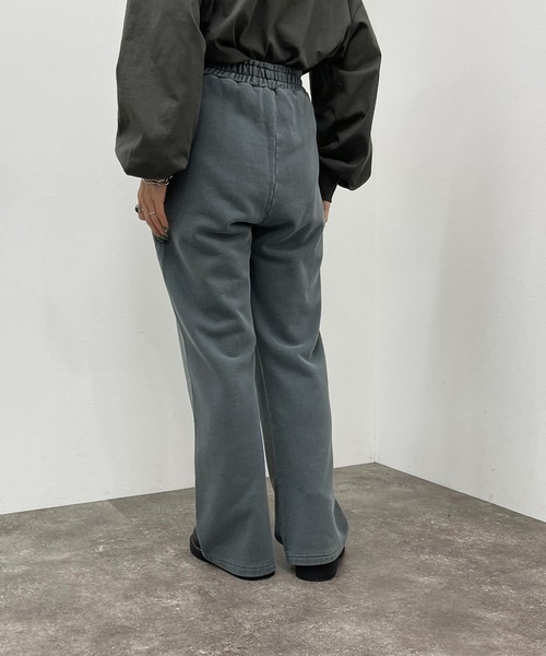 apres jour mignon(アプレジュールミニョン)の「ヴィンテージカラースウェットパンツ【SETUP可能】【ZOZOTOWN限定アイテム】(スウェットパンツ・レディース・ブラック/ブルー/ナチュラル・SMALL/MEDIUM/X-LARGE)」の6枚目の写真