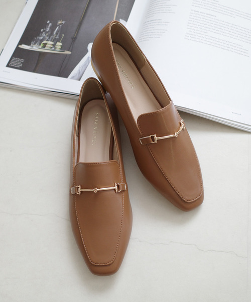 AmiAmi（アミアミ）の「スクエアトゥビットローファー（ローファー・レディース・ブラック/ダークブラウン/アイボリー/サンドベージュ/ブラック系その他/キャメル/ライトベージュ/グレイッシュベージュ/ブラック系その他2・LL/3L/S/M/L）」の22枚目の写真