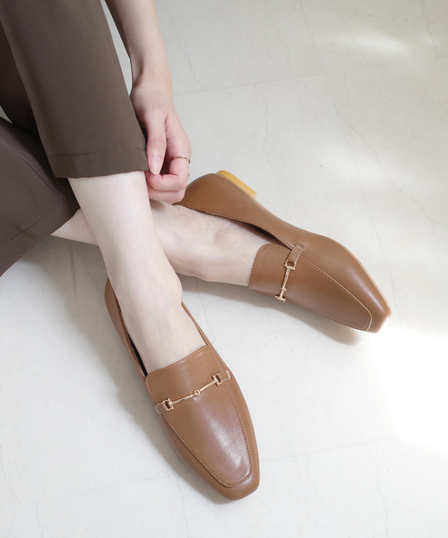 AmiAmi（アミアミ）の「スクエアトゥビットローファー（ローファー・レディース・ブラック/ダークブラウン/アイボリー/サンドベージュ/ブラック系その他/キャメル/ライトベージュ/グレイッシュベージュ/ブラック系その他2・LL/3L/S/M/L）」の21枚目の写真