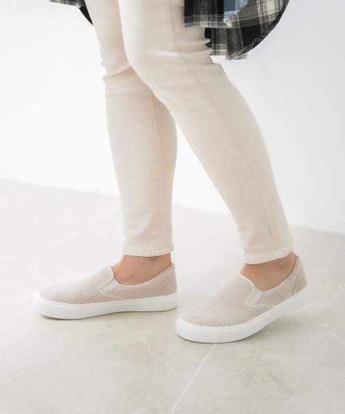 Honeys（ハニーズ）の「スリッポン（スリッポン・レディース・ライトベージュ/ベージュ/ブラック・M/L）」の3枚目の写真