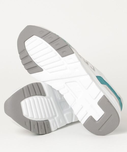 NEW BALANCE（ニューバランス）の「ローカットスニーカー（スニーカー・レディース・ホワイト×グレー・23.5cm）」の3枚目の写真