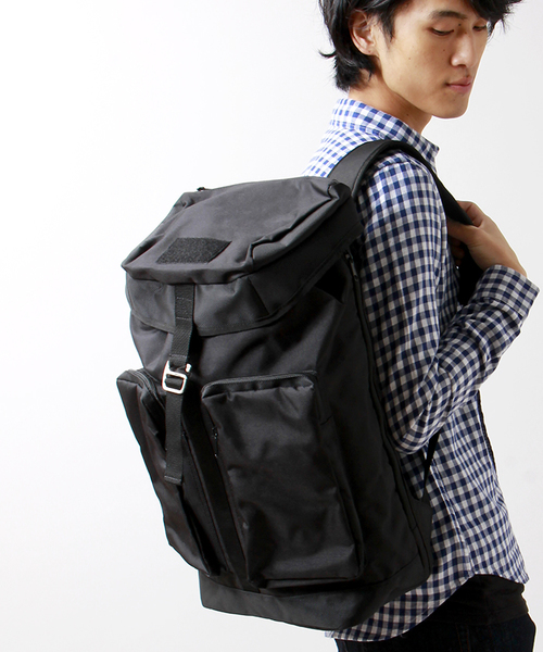 WEGO（ウィゴー）の「WEGO/フラップバックパック（バックパック/リュック・メンズ・ブラック/ネイビー/その他1・FREE）」の2枚目の写真