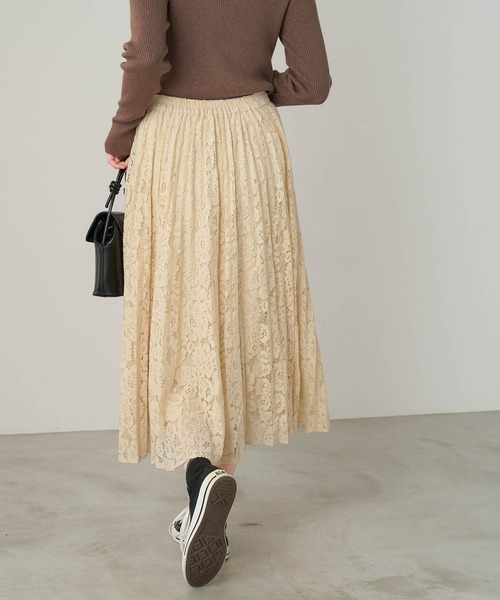 Chaco closet（チャコ クローゼット）の「ポケット付き 総レースニュアンスプリーツスカート（スカート・レディース・ブラック/ベージュ/グリーン/アイボリー/グレイッシュベージュ・TM/M）」の11枚目の写真