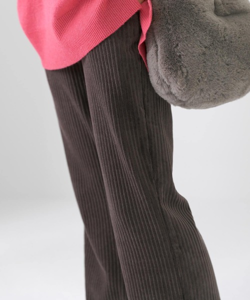 URBAN RESEARCH Sonny Label（アーバンリサーチサニーレーベル）の「『UR TECH』カットコーデュロイパンツ（その他パンツ・レディース・ブラック/ブラウン系その他/アイボリー・36/38）」の4枚目の写真