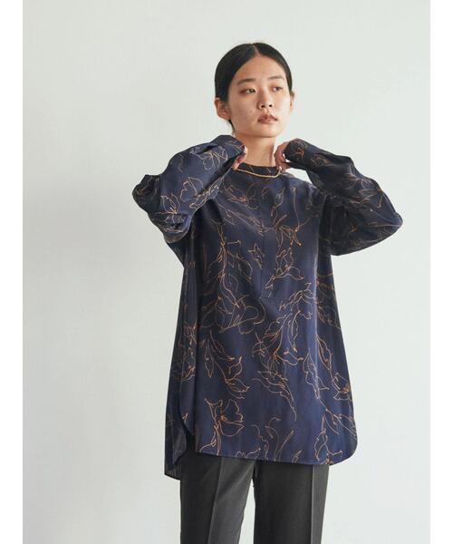 GARAGE OF GOOD CLOTHING(ガレージオブグッドクロージング)の「プリントヨークシャツ*(シャツ/ブラウス・レディース・ネイビー・FREE)」の8枚目の写真