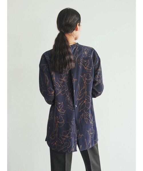 GARAGE OF GOOD CLOTHING(ガレージオブグッドクロージング)の「プリントヨークシャツ*(シャツ/ブラウス・レディース・ネイビー・FREE)」の19枚目の写真