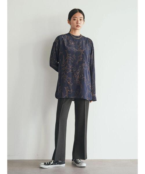 GARAGE OF GOOD CLOTHING(ガレージオブグッドクロージング)の「プリントヨークシャツ*(シャツ/ブラウス・レディース・ネイビー・FREE)」の9枚目の写真