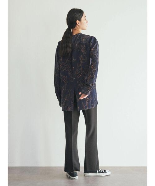 GARAGE OF GOOD CLOTHING(ガレージオブグッドクロージング)の「プリントヨークシャツ*(シャツ/ブラウス・レディース・ネイビー・FREE)」の3枚目の写真