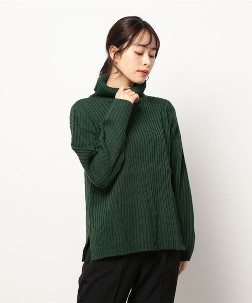 KOBE LETTUCE（コウベレタス）の「ゆったりタートルリブニットトップス[C5804]（ニット/セーター・レディース・テラコッタ/ダークブラウン/ターコイズブルー/ピンク系/ダークグリーン/ベージュ系・FREE）」の4枚目の写真