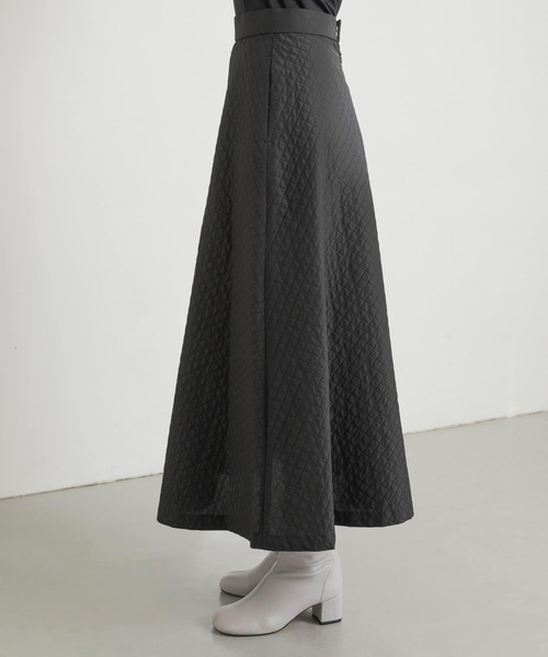 URBAN RESEARCH（アーバンリサーチ）の「キルトジャガードフレアスカート（スカート・レディース・ブラック/ブラウン・38/36）」の13枚目の写真