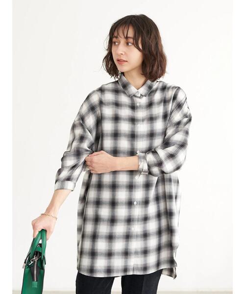 earth music&ecology(アースミュージックアンドエコロジー)の「オンブレーチェックシャツチュニック*(Tシャツ/カットソー・レディース・ホワイト系その他7/ブラウン系その他4・FREE)」の4枚目の写真